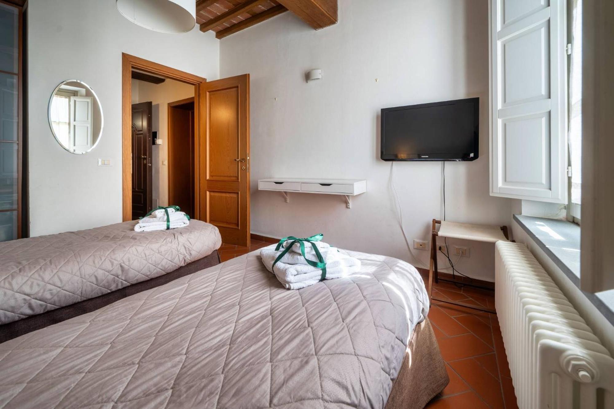 Hotel La Dimora Nell'Anfiteatro Lucca Exterior foto