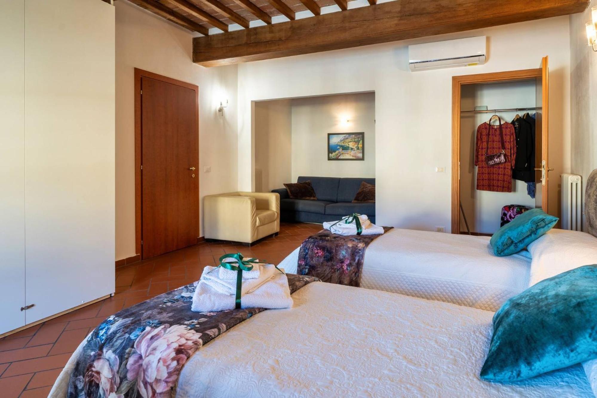Hotel La Dimora Nell'Anfiteatro Lucca Exterior foto