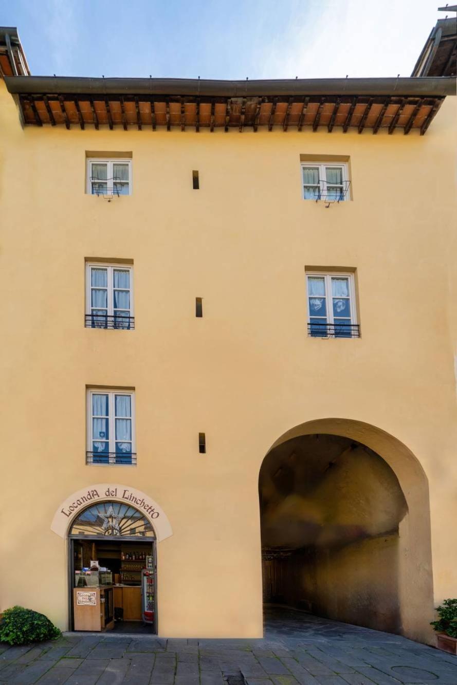Hotel La Dimora Nell'Anfiteatro Lucca Exterior foto